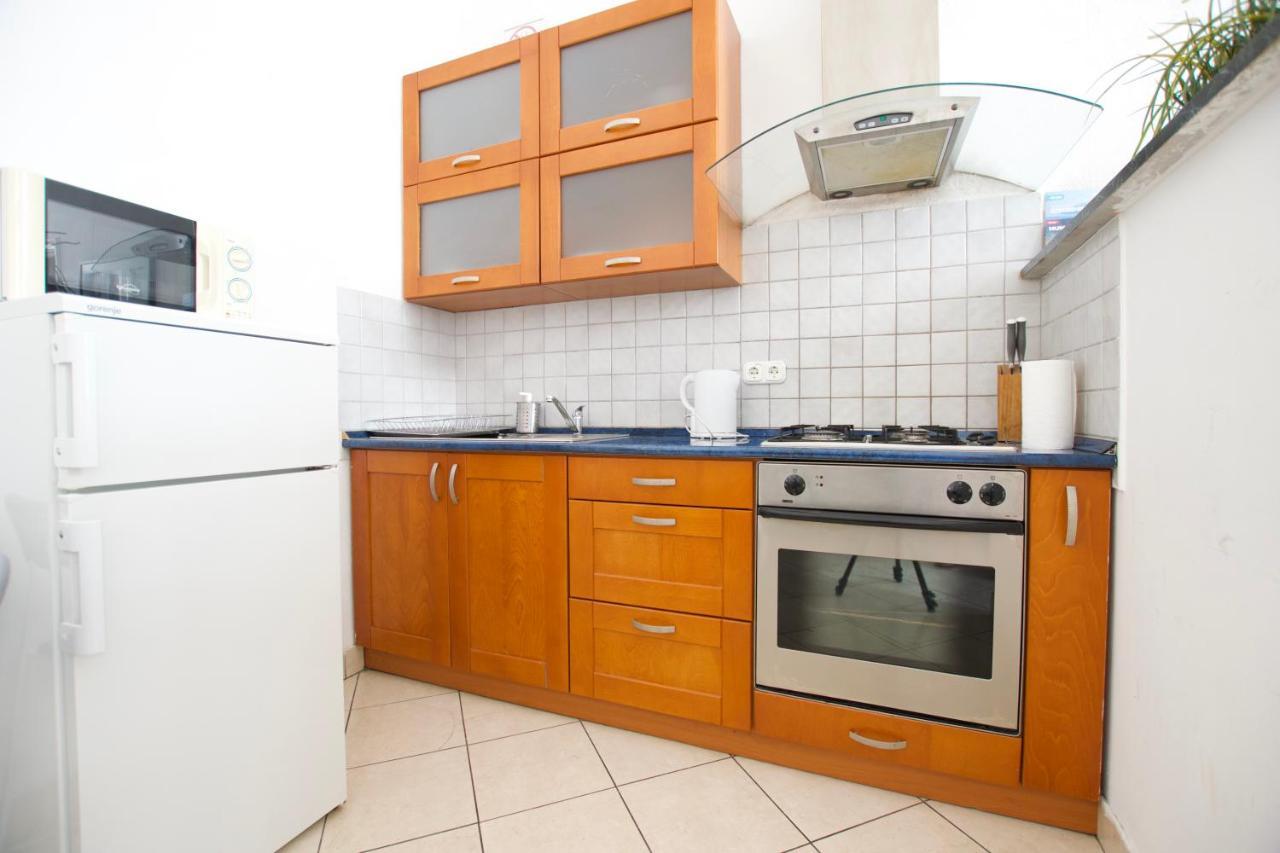 Budget Apartment By Hi5 - Center Of The Center 布达佩斯 外观 照片